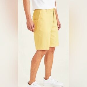Dockers Shorts Men's 38 Flat Front Yellow Cotton Elastane Preppy Core Dad Core